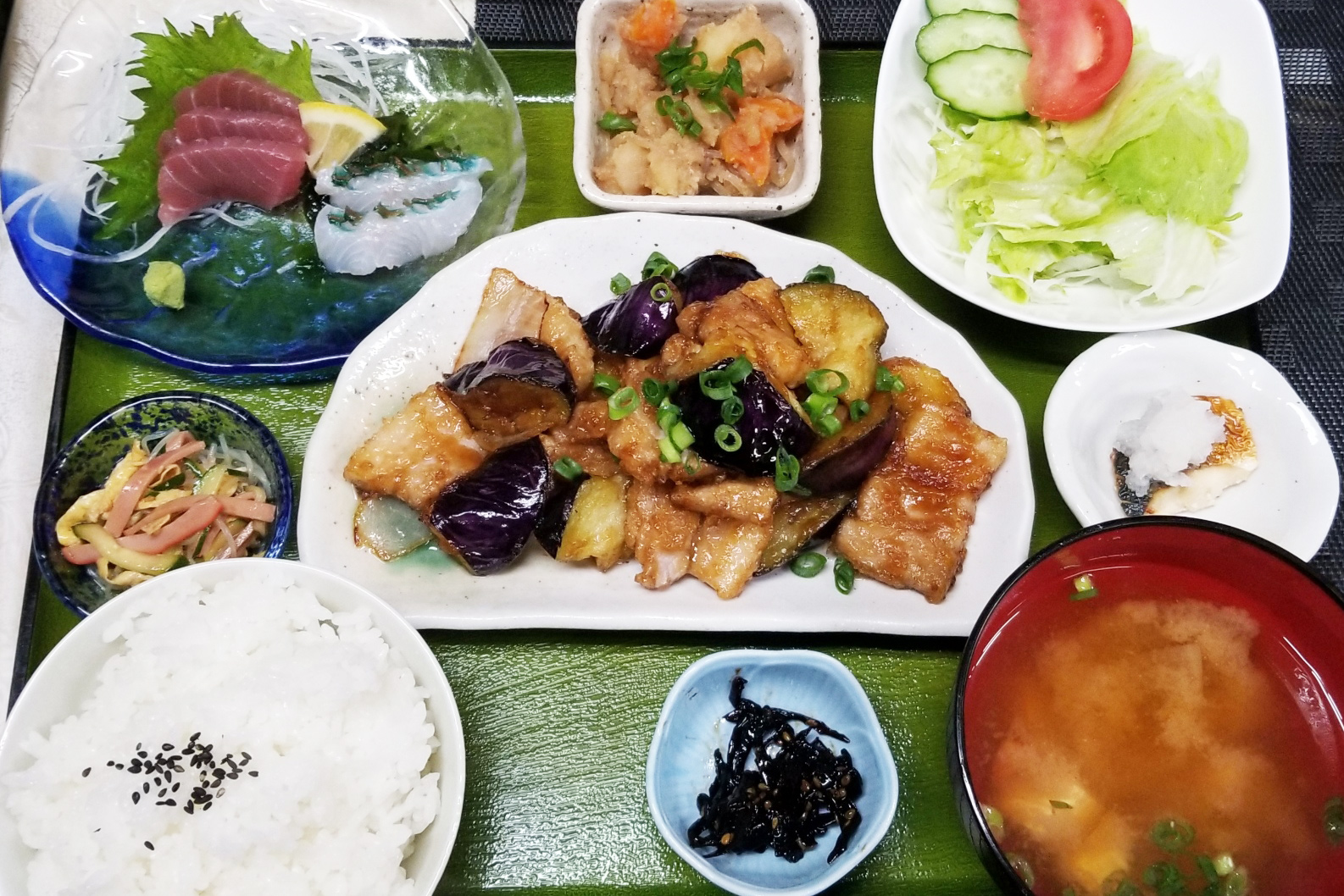 食べ飲み放題が人気の 沖縄市泡瀬の居酒屋です 居酒屋ここから 沖縄市泡瀬の居酒屋 食べ飲み放題が人気の 沖縄市泡瀬の居酒屋です 居酒屋ここから 沖縄市泡瀬の居酒屋