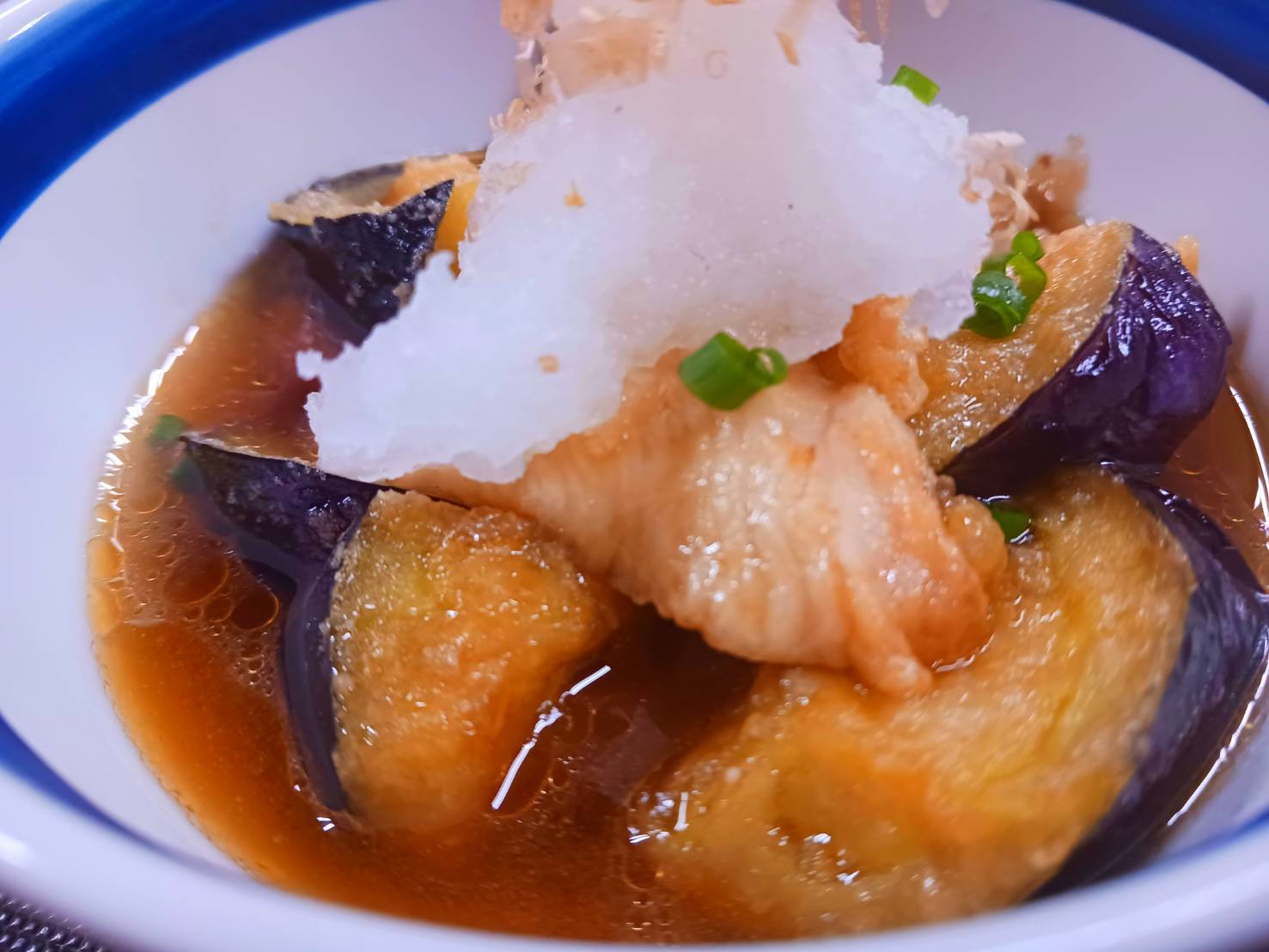 鶏となすの揚げ出し